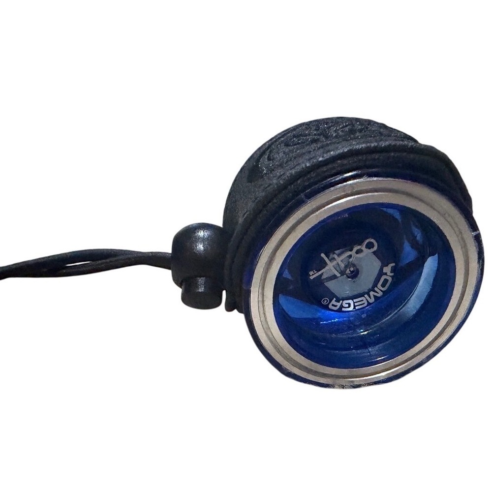 Yomega Ooch Yo Unresponsive Yo-Yo Blue Silver with Clip & Carry Holster Set - Picture 6 of 7